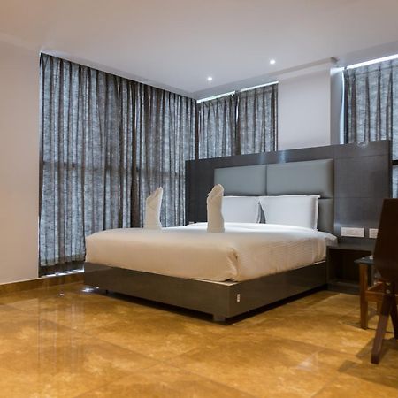 Hotel Hills Tirupattur Tiruppatur Eksteriør bilde