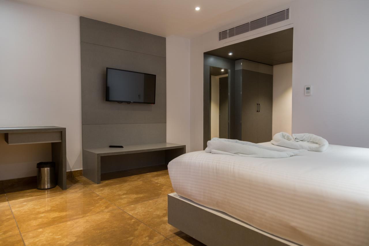 Hotel Hills Tirupattur Tiruppatur Eksteriør bilde