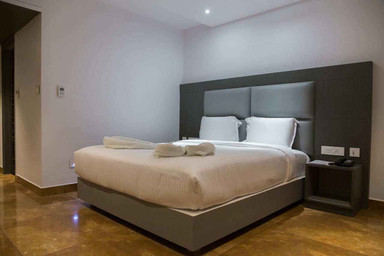 Hotel Hills Tirupattur Tiruppatur Eksteriør bilde